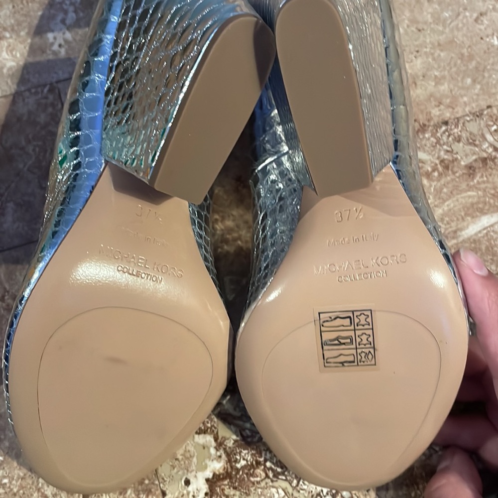 Silver Metallic Python Embossed Michael Kors Coll… - image 4